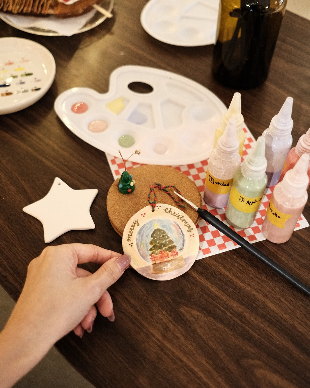 [Pop-Up at romme.] Christmas Ornament Pottery Painting